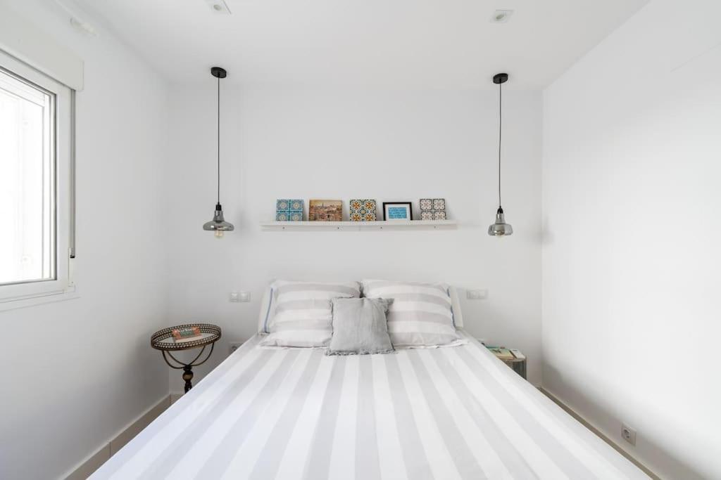 Apartamento Moderno En Triana 2 Dormitorios Y Aire Acondicionado Seville Exterior photo