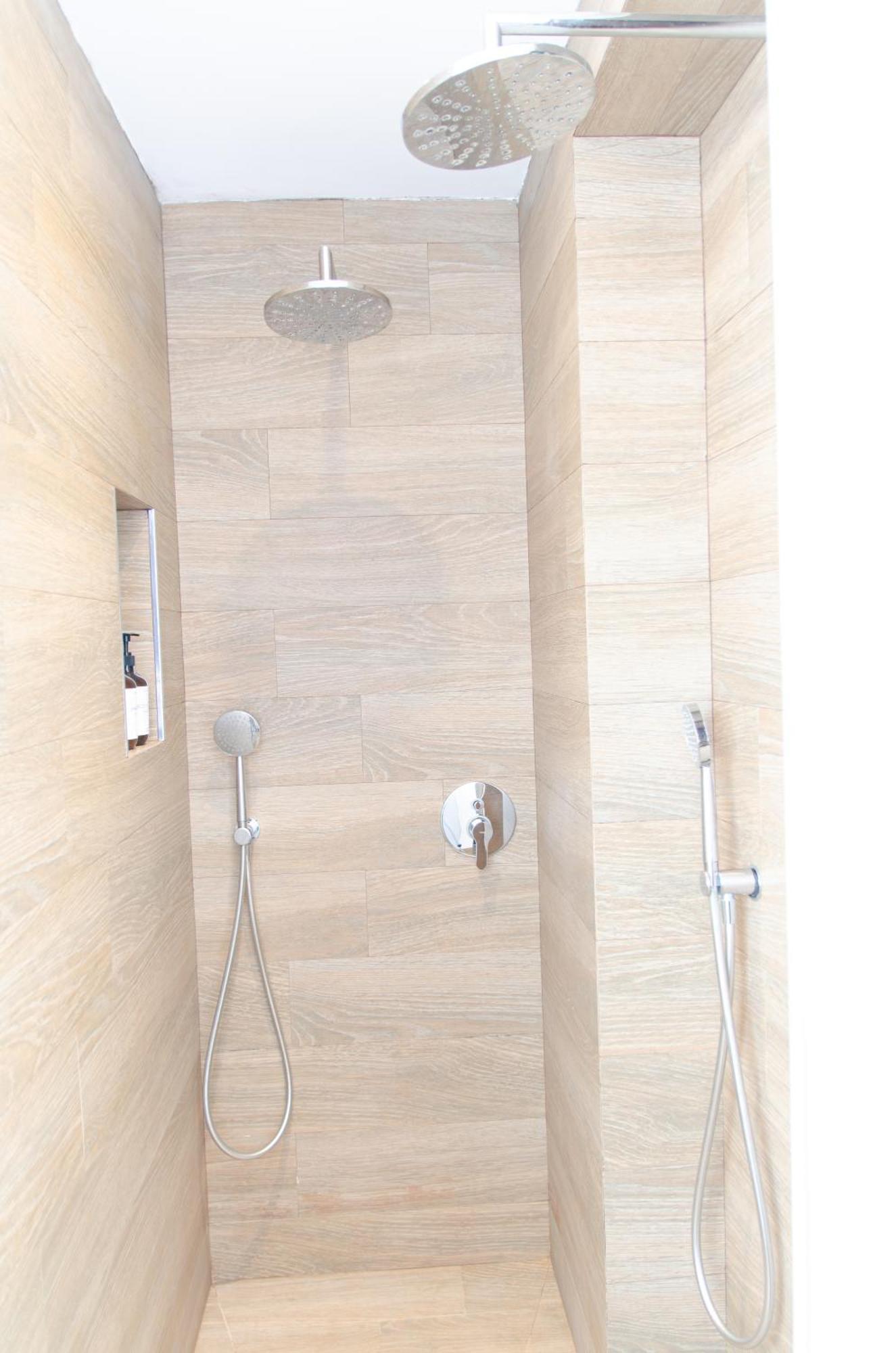 Apartamento Moderno En Triana 2 Dormitorios Y Aire Acondicionado Seville Exterior photo