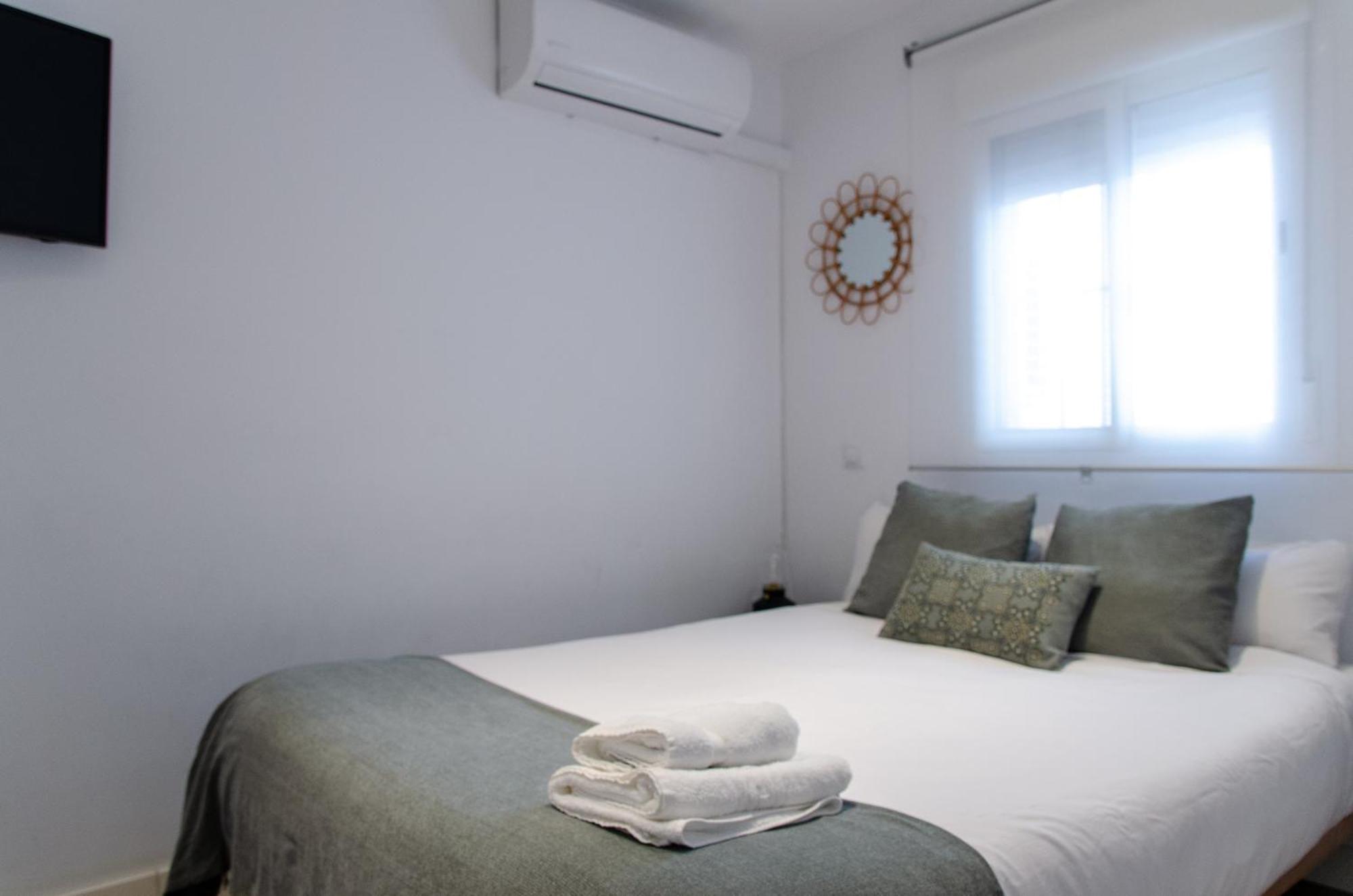 Apartamento Moderno En Triana 2 Dormitorios Y Aire Acondicionado Seville Exterior photo